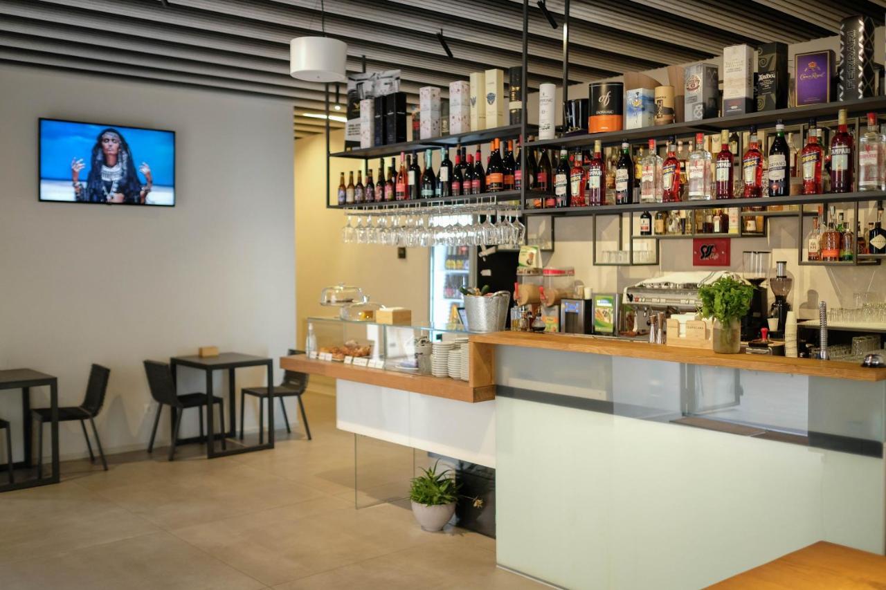 למזיה טרמה Albergo Centrale מראה חיצוני תמונה
